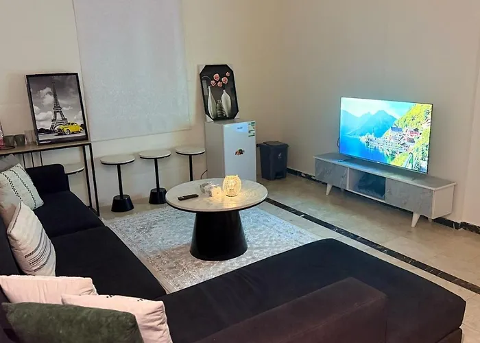غرفة وصالة بدخول ذاتي